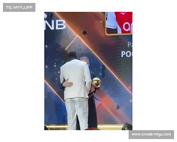 “环球足球奖颁奖典礼迪拜举行，博格巴复出奖凸显职业生涯韧性”